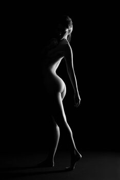 Women in black and white