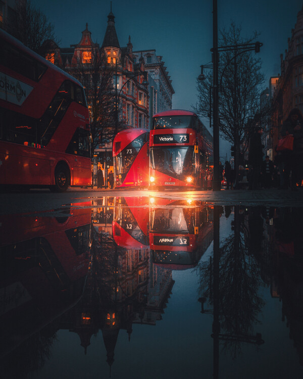 Canvas Print London night reflections