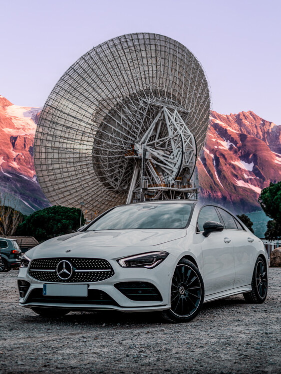 Canvas Print White Car in the Front of a Satelite