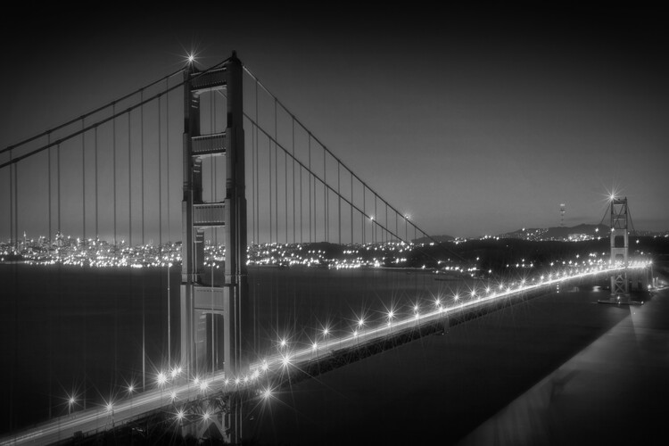 Poster Evening Cityscape of Golden Gate Bridge | Monochrome