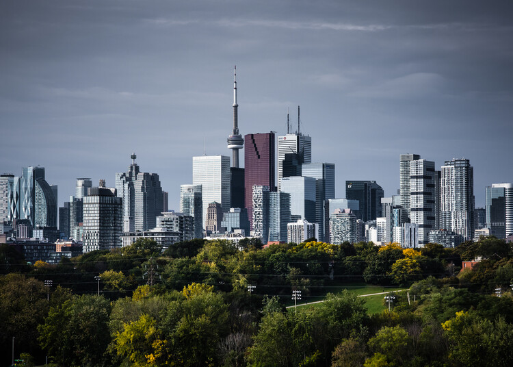 Poster Toronto Skyline From Riverdale Park No 9 Color Version