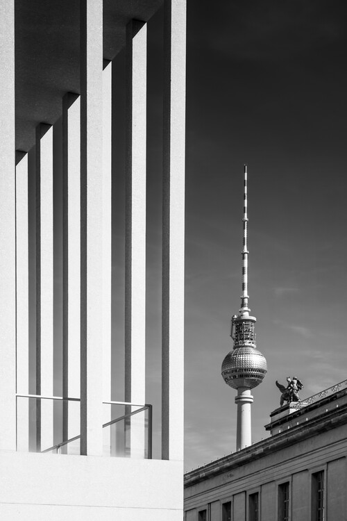 Poster BERLIN TV Tower & Museum Island | Monochrome