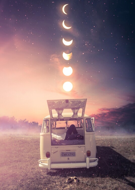 Poster Chill in his hippie van in front of the moon phases