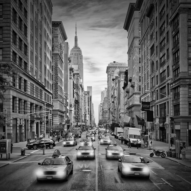 Juliste NEW YORK CITY Fifth Avenue Traffic | Monochrome