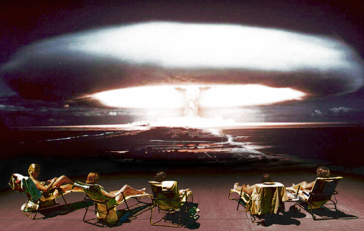 Poster Atomic Tan Session