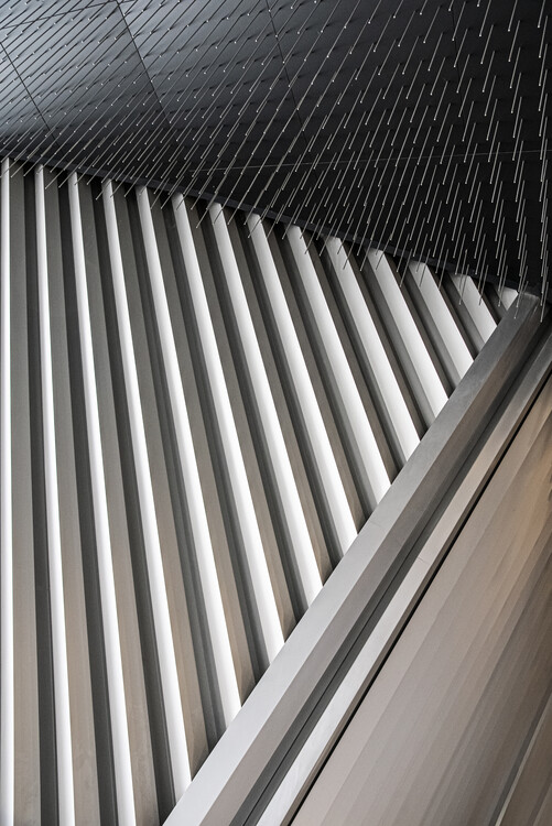 Плакат angular lines