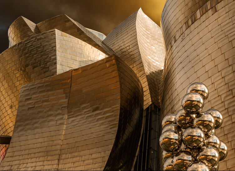 Canvas Print Reflections on spheres (Serie Guggenheim Bilbao)
