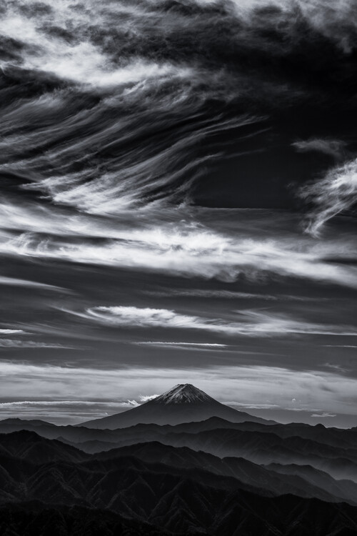 Poster Expressive clouds and Mt.Fuji