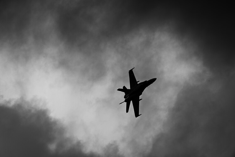 Poster F18 Silhouette