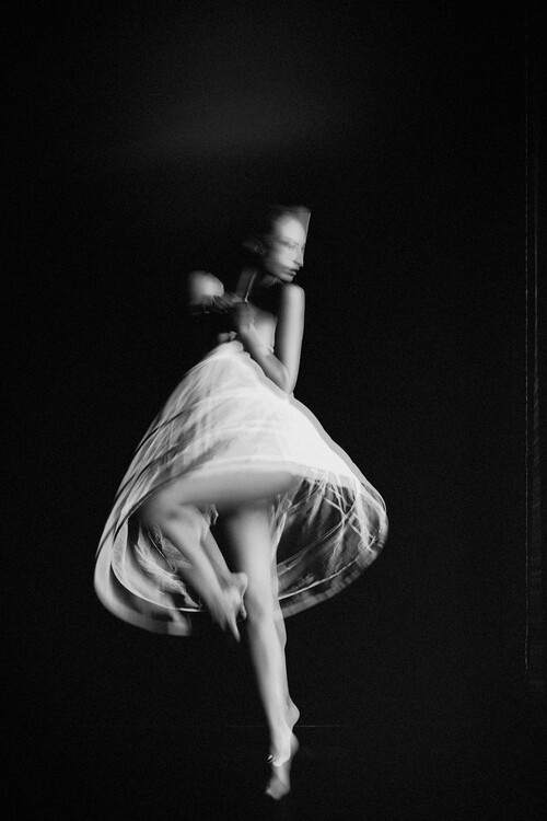 Poster Dancing in the Light