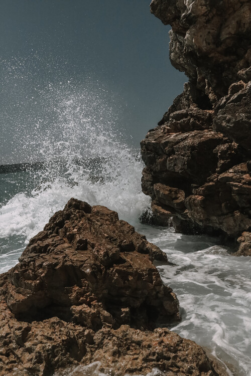 Poster morze, skały, widok na ocean, wysokie fale