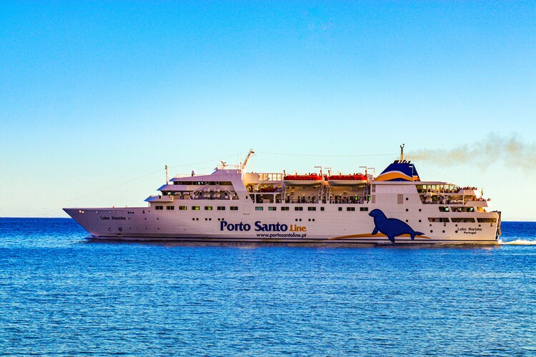 Plakát Madeira Portugal Kreuzfahrtschiff