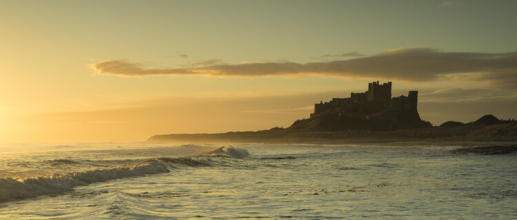 Poster Bamburgh castle sunrise