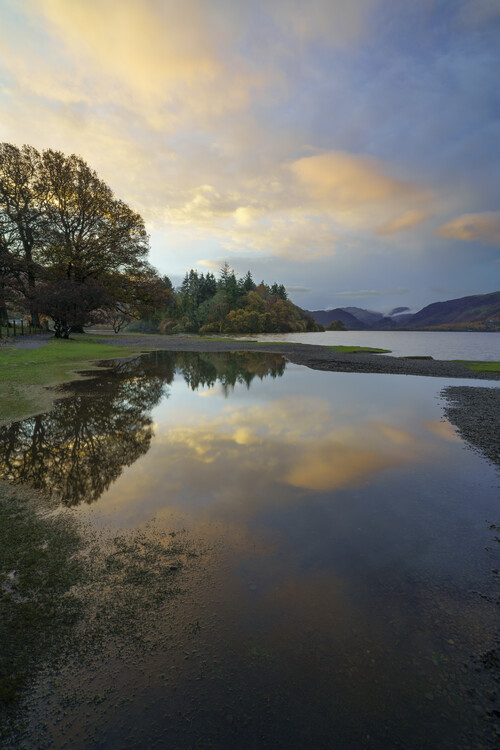Poster Sunrise View over Derwentwater lake, Cumbria