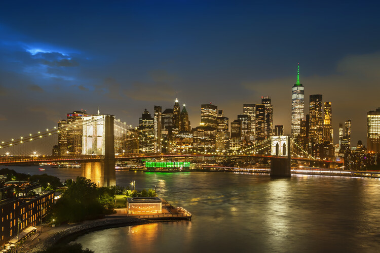 Poster Brooklyn Bridge and Manhattan Skyline Nightscape