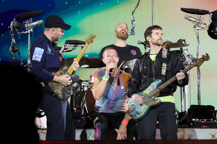 Sticker Coldplay Performs At Rose Bowl Stadium