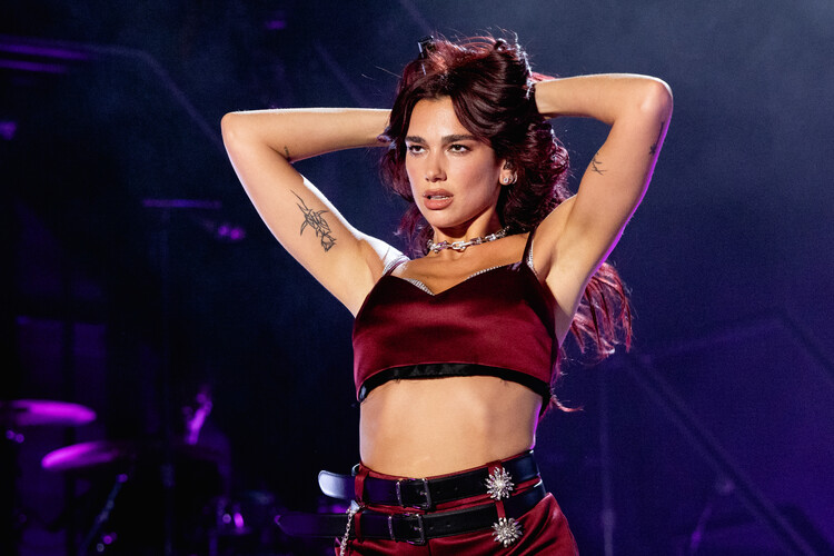 Canvas Print Dua Lipa at ACL Music Festival 2024