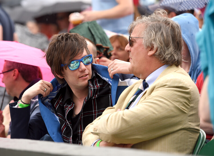 Canvas Print Elliott Spencer and Stephen Fry At Wimbledon 2015