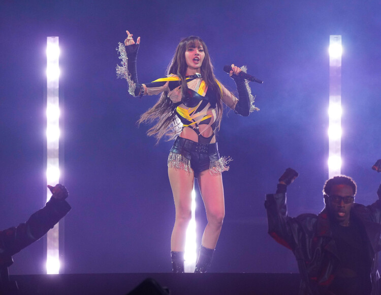 Canvas Print Black Pink Celebrity Sightings in New York City