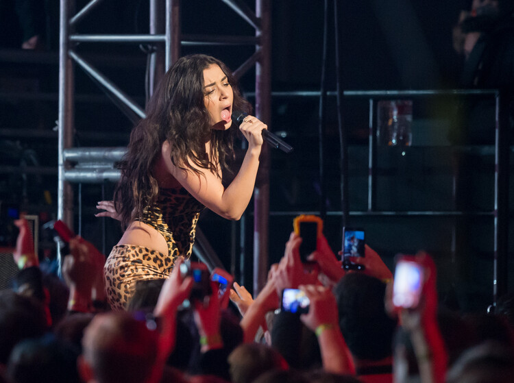 Poster Celebrity Sightings In Los Angeles -