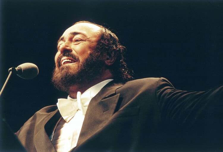 Poster Photo of Luciano PAVAROTTI