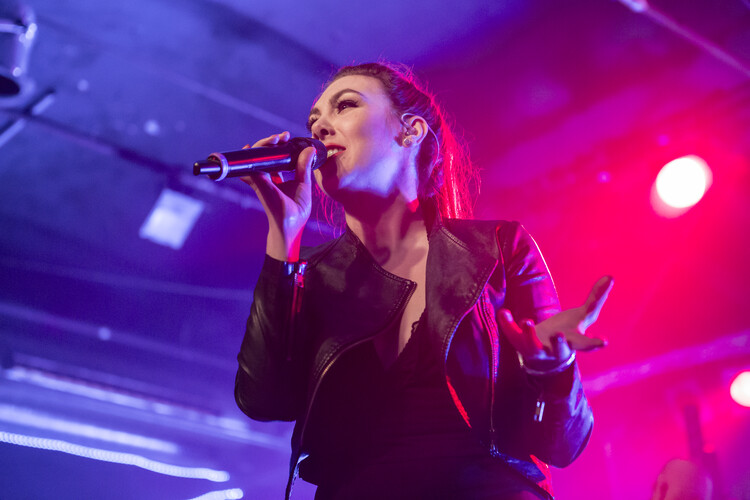 Poster Amaranthe Performs in Concert in Barcelona