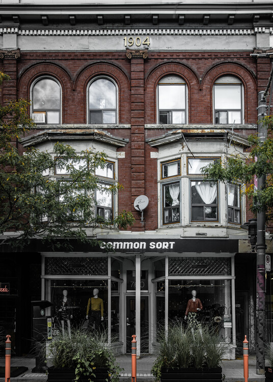 Плакат No 760 Queen St E 1 Color Version