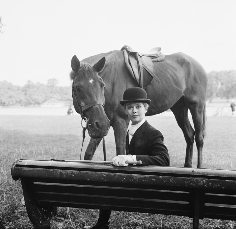 Plakát Tippi Hedren Out Riding