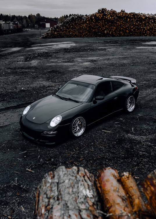 Plakat Black Porsche 911 Sportscar Industrial Scene