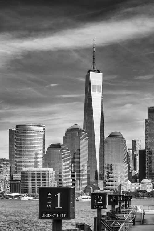 Poster NYC Lower Manhattan Skyline from Jersey City - Monochrome