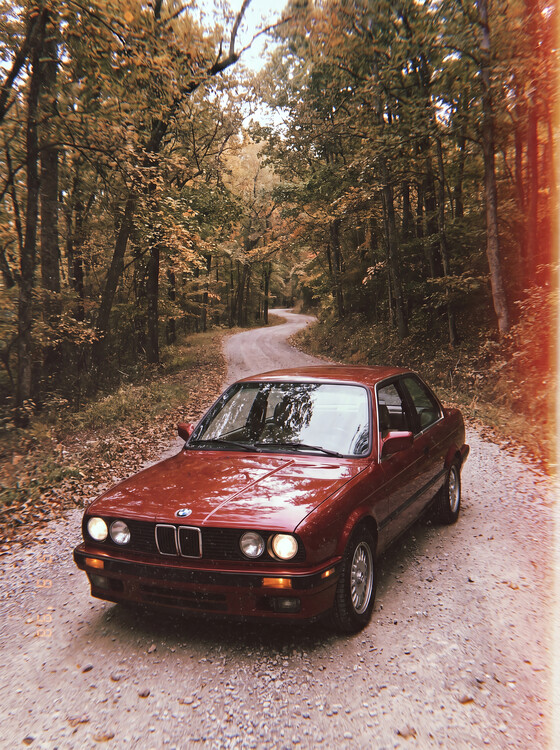 Plakat Autumn Drive, E30 — Nostalgic Film-Style Photograph