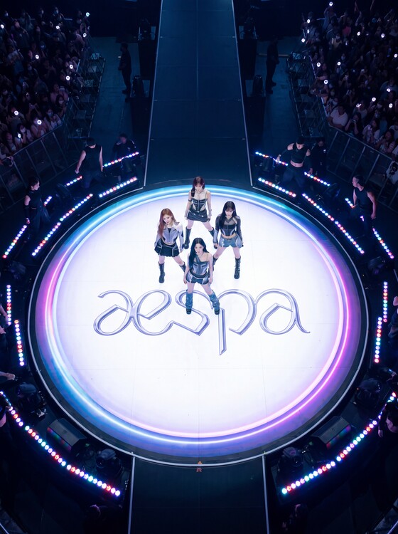 Плакат aespa: Next-Level Synergy