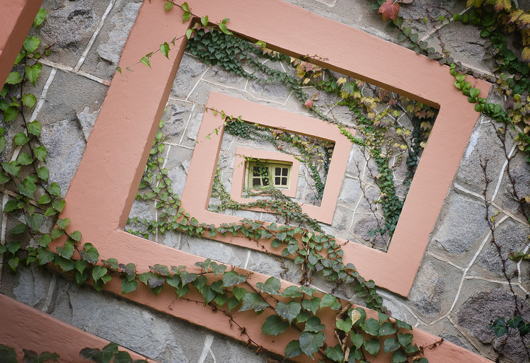 Levně Plakát, Obraz - Spiral window, Chechi Peinado, 40 × 26.7 cm