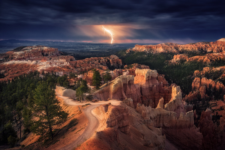 Canvas Print Lightning over Bryce Canyon