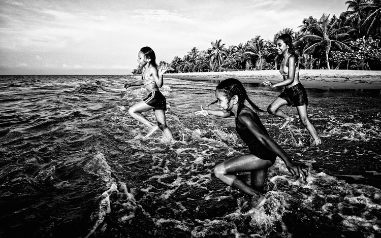 Plagát Children In the Water III