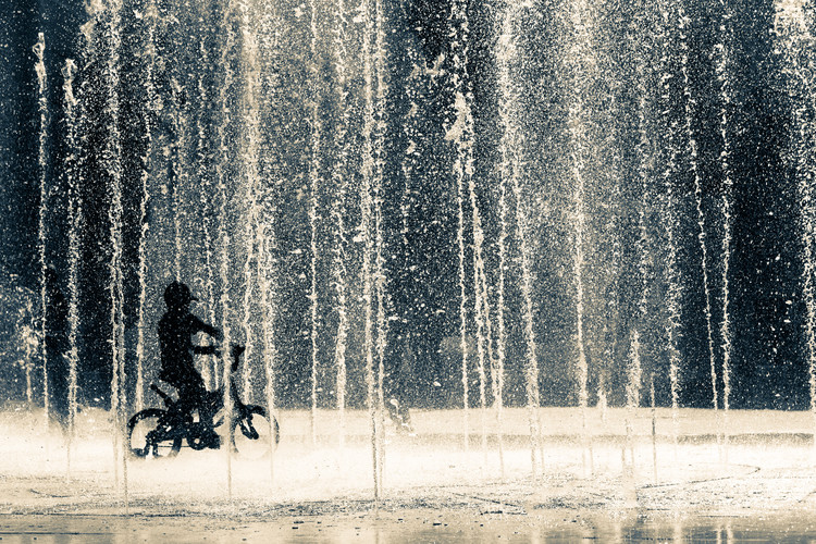 Canvas Print Ride through the drops