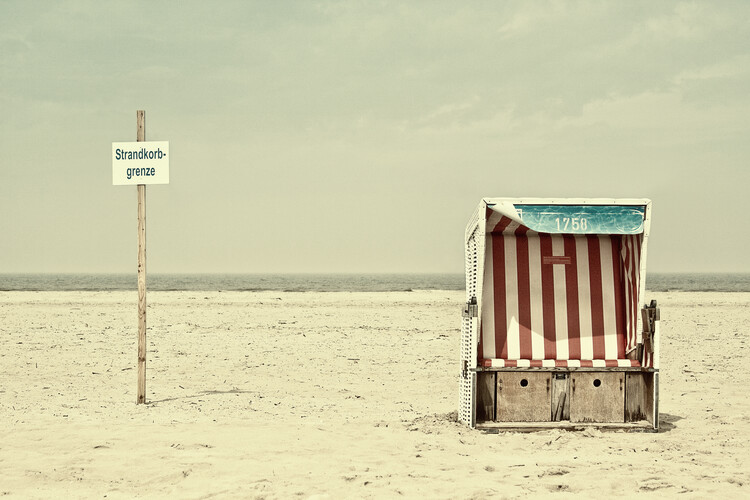 Levně Plakát, Obraz - Beach chair border, Burghard Nitzschmann, 40 × 26.7 cm
