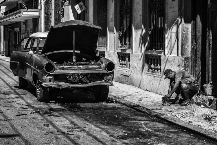 Poster small maintenance