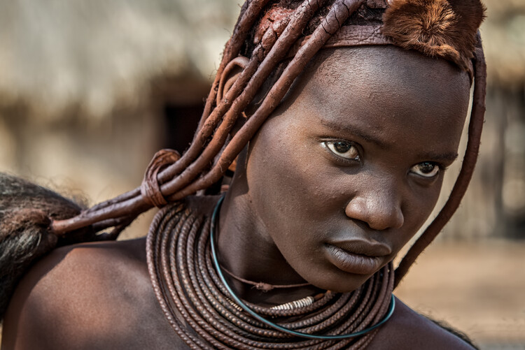 Levně Plakát, Obraz - Himba girl, Piet Flour, 40 × 26.7 cm