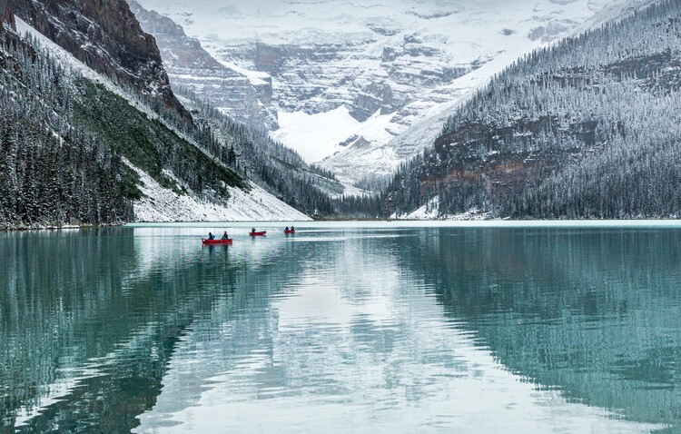 Canvas Print Peaceful Lake Louise